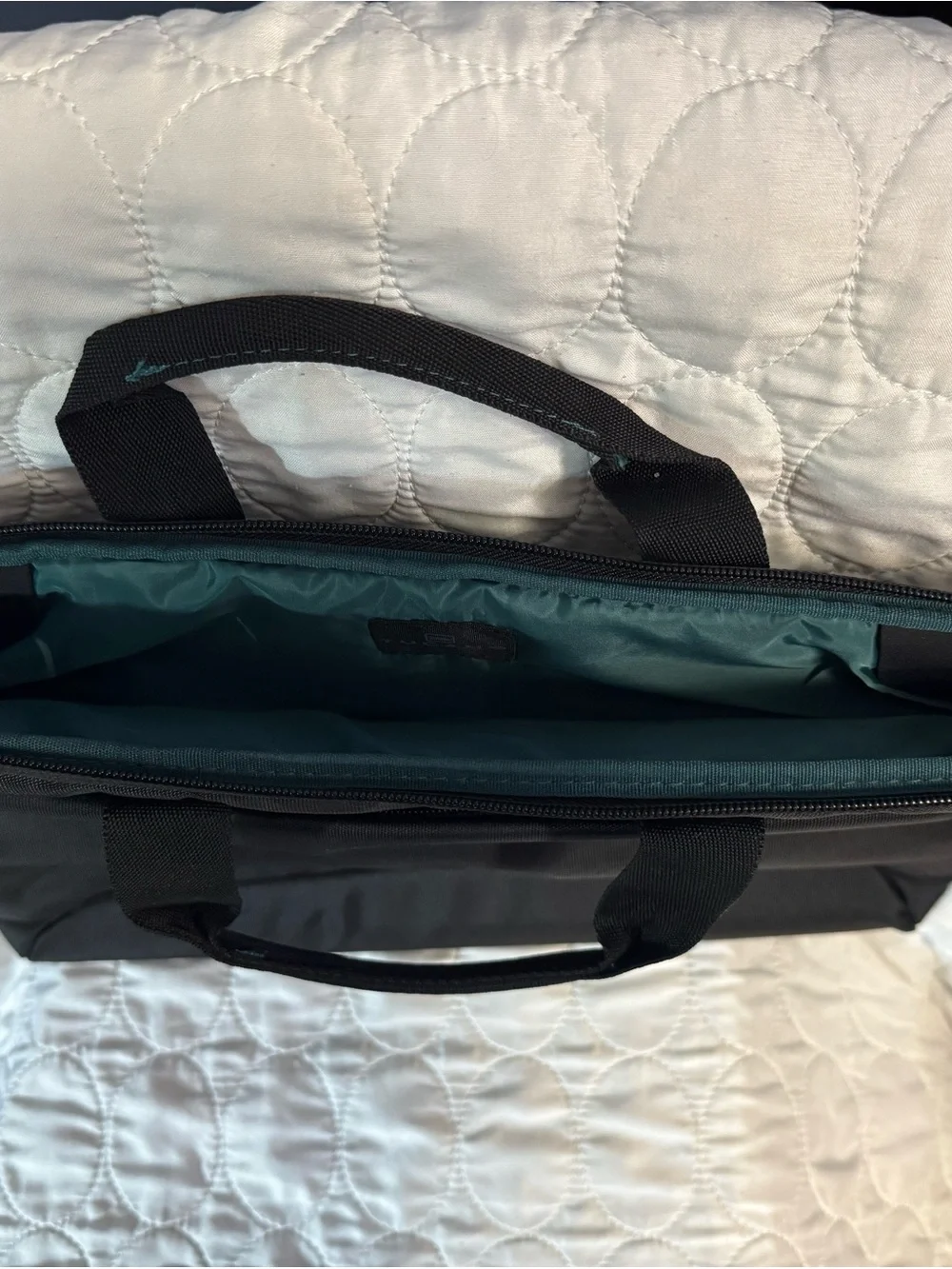 Tucano 15” Laptop Carrying Case / Sleeve